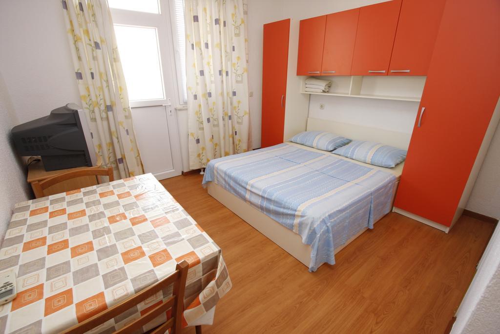 Lidus Hiša za goste Makarska